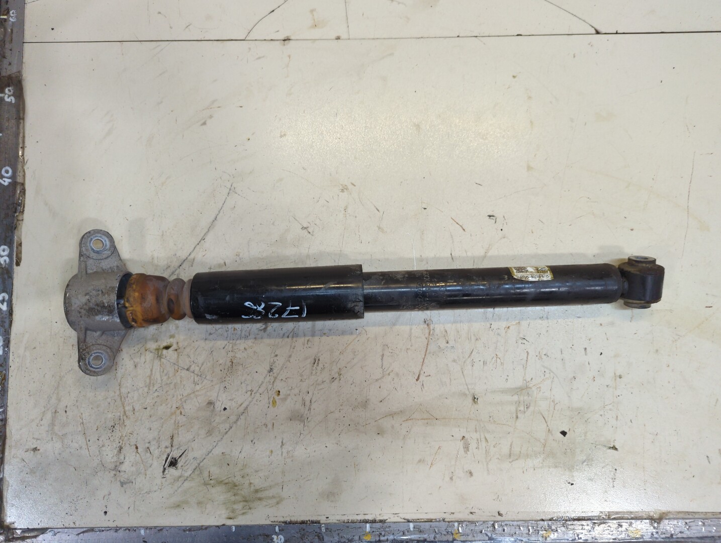 Амортизатор задний (стойка)