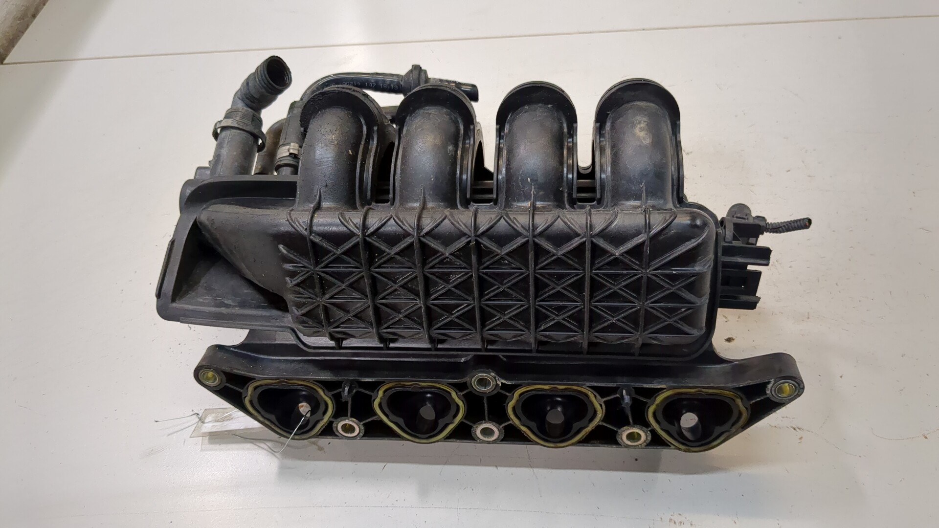 Коллектор впускной