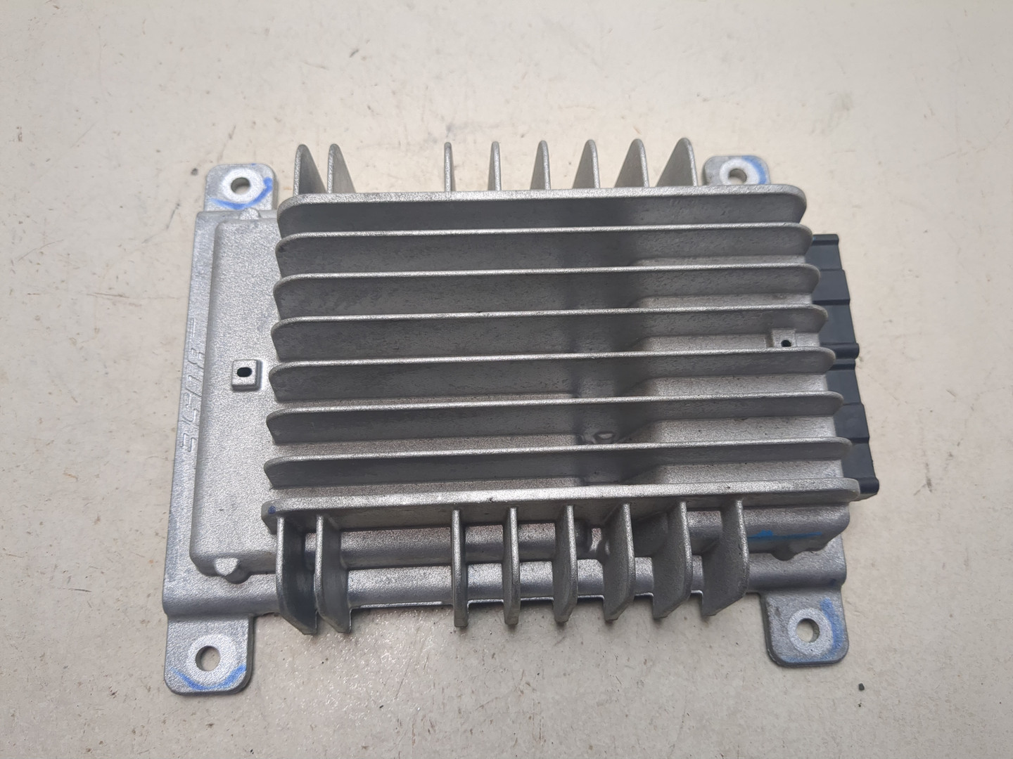 Усилитель акустической системы