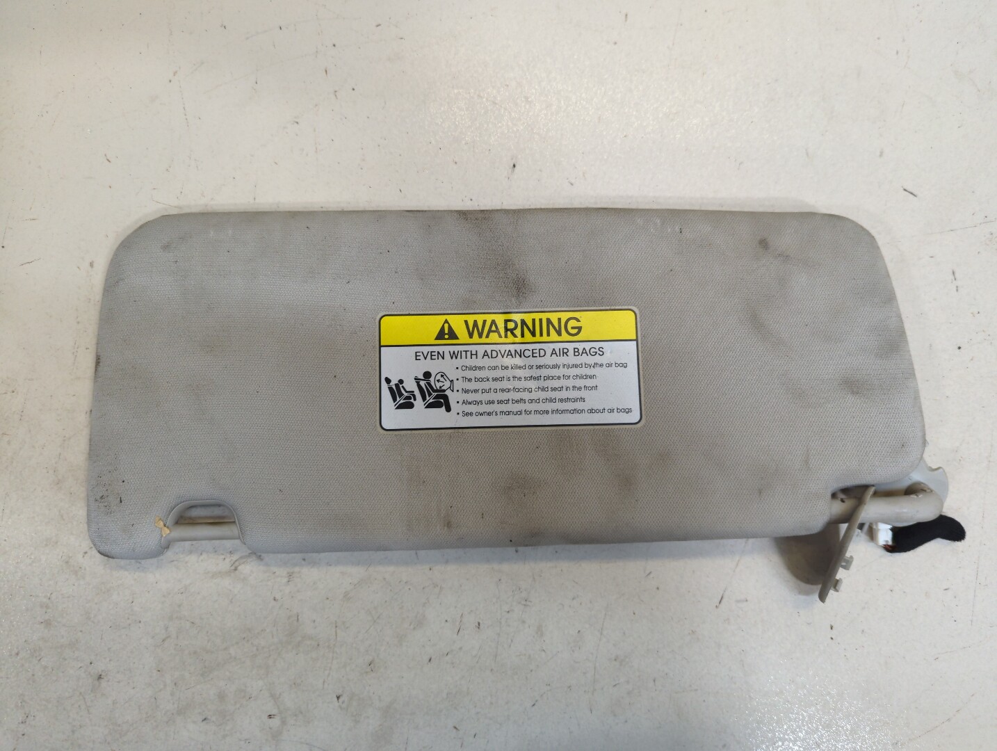 Козырек солнцезащитный