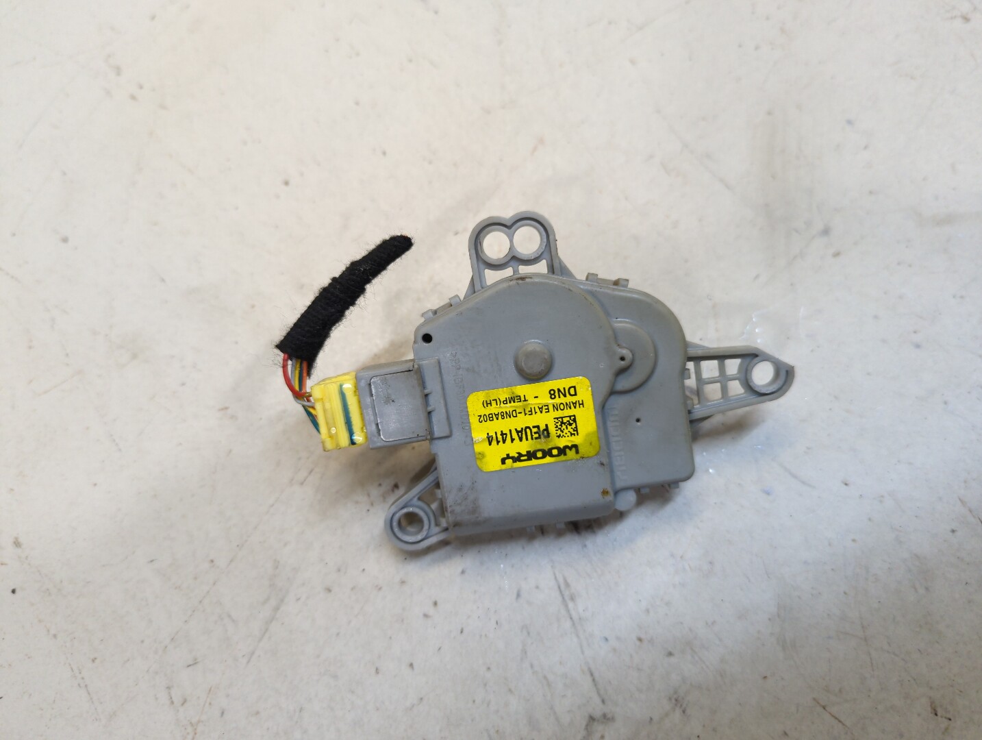 Моторчик заслонки печки