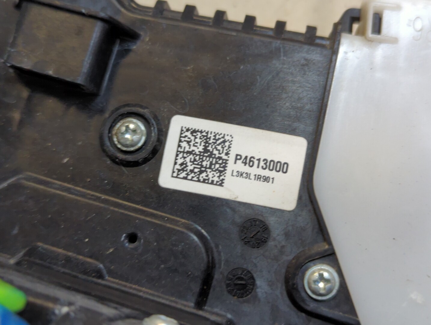 Замок двери задней правой