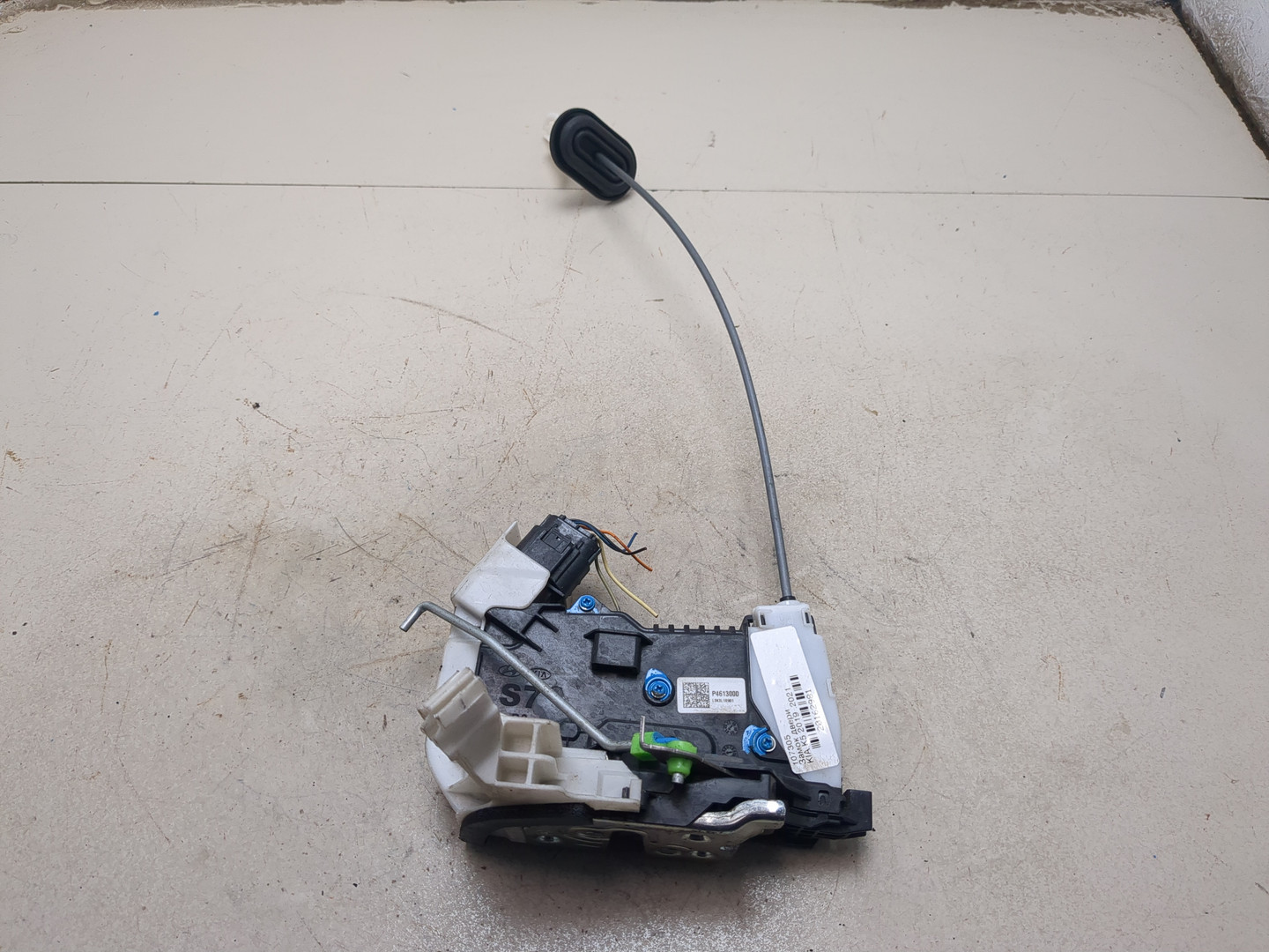 Замок двери задней правой