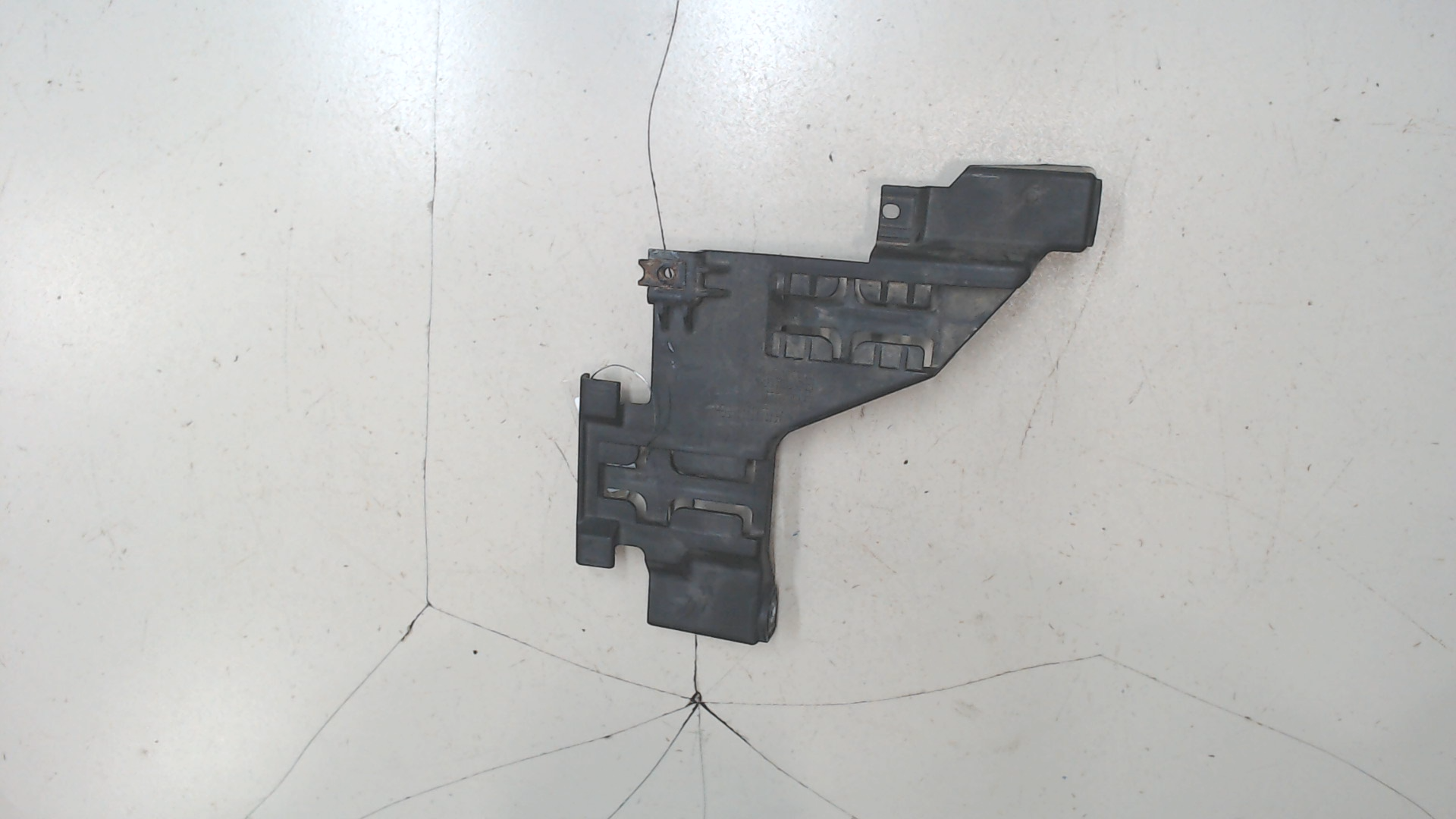 Кронштейн фар правый