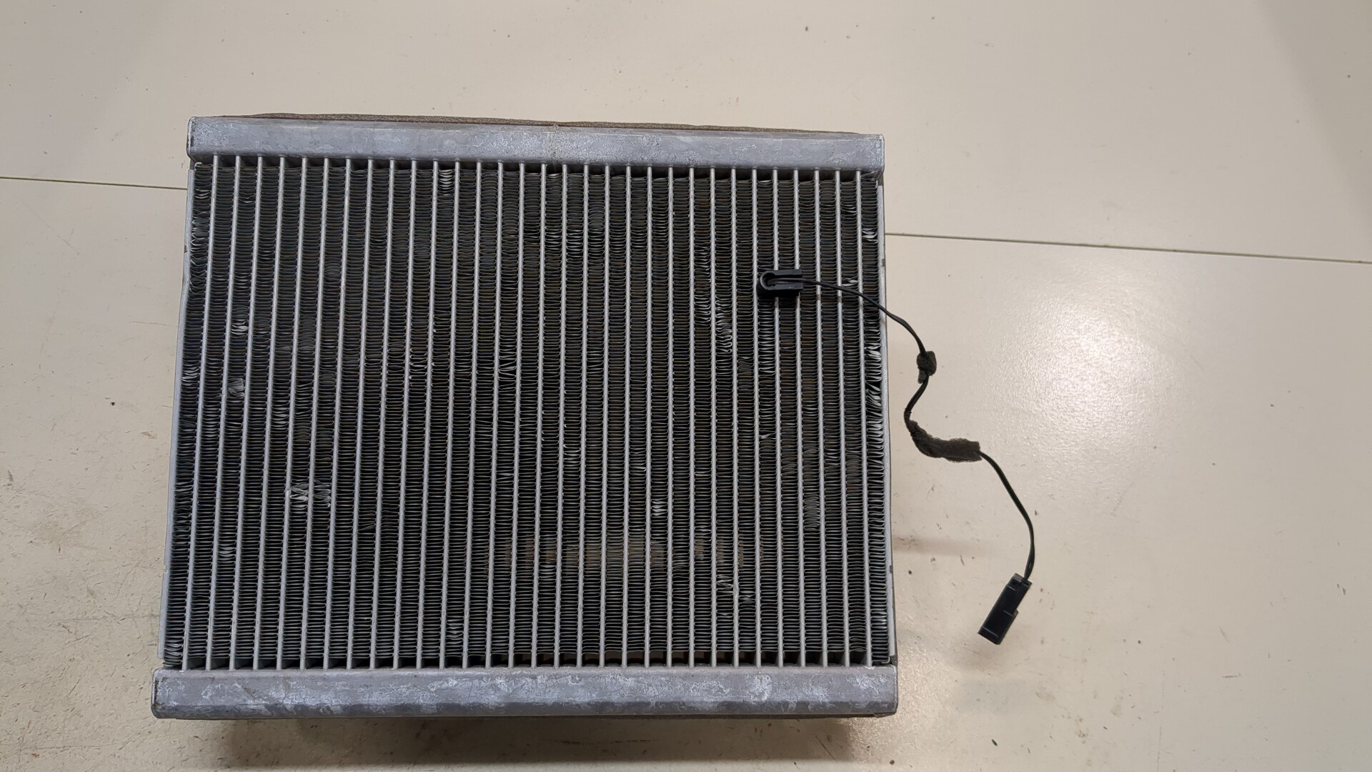 Радиатор кондиционера / конденсер