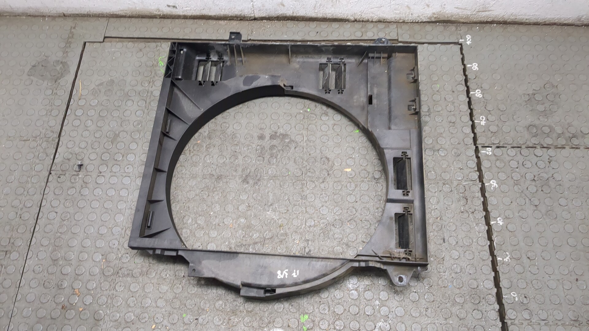 Диффузор вентилятора