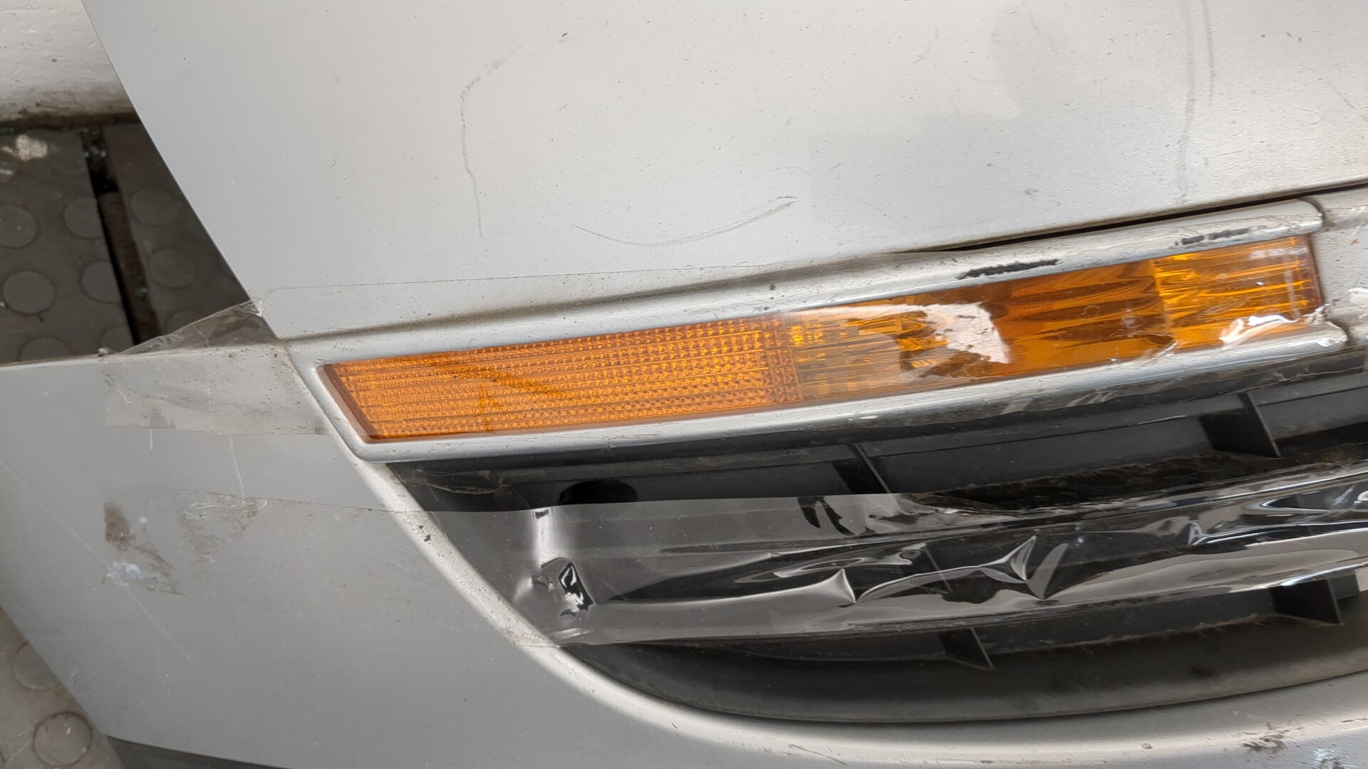 Бампер передний