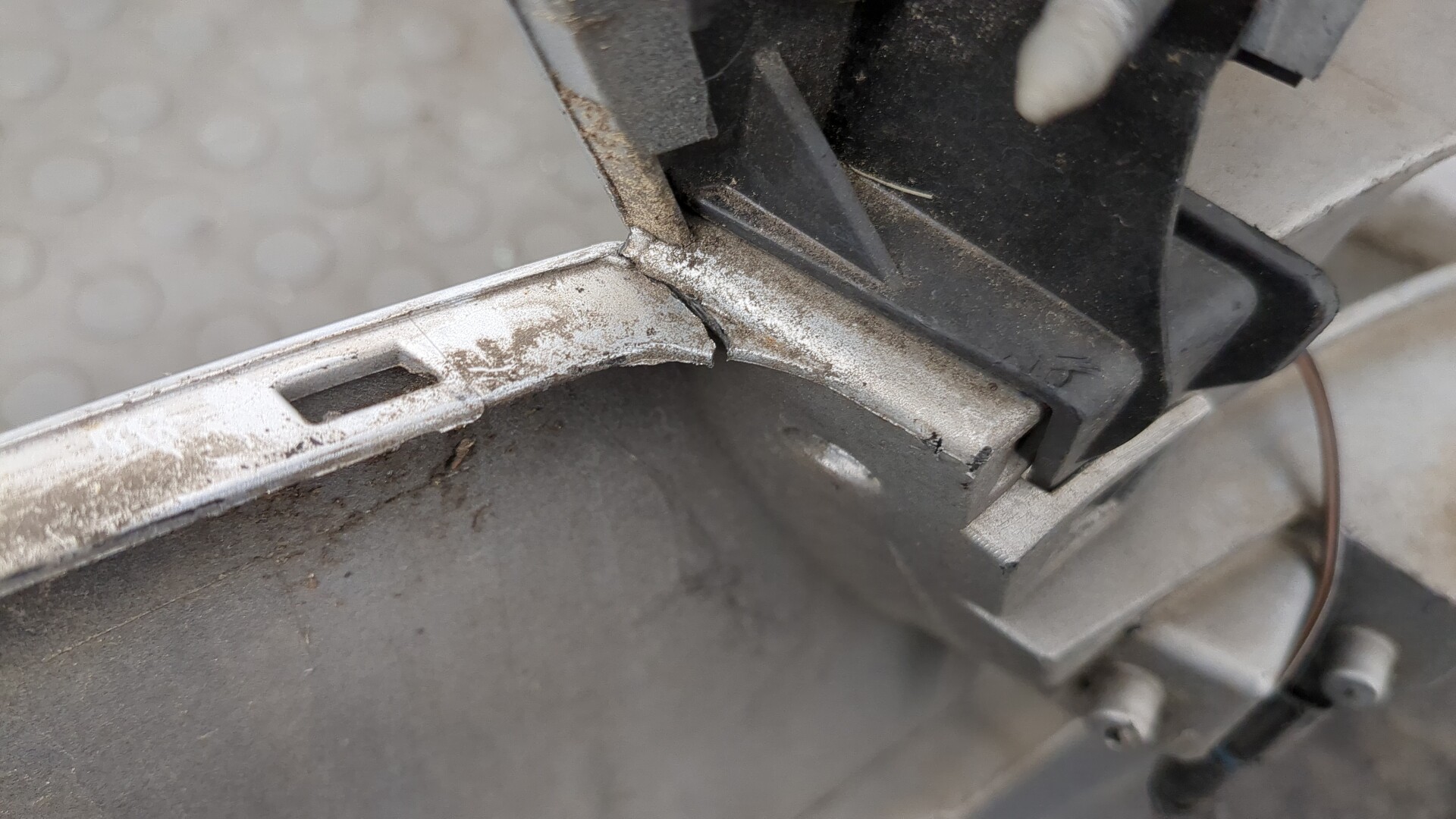 Бампер передний