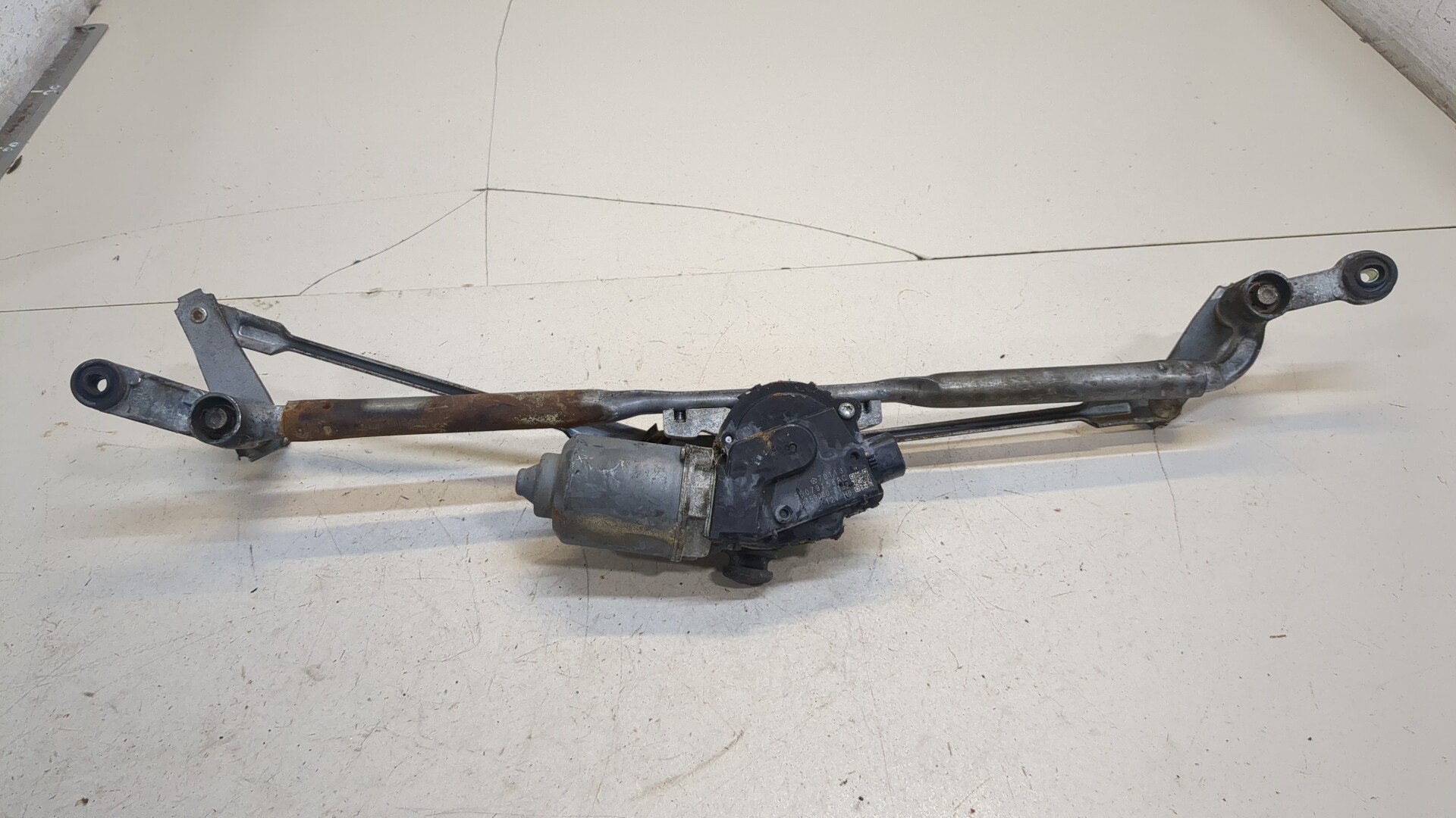 Трапеция стеклоочистителей