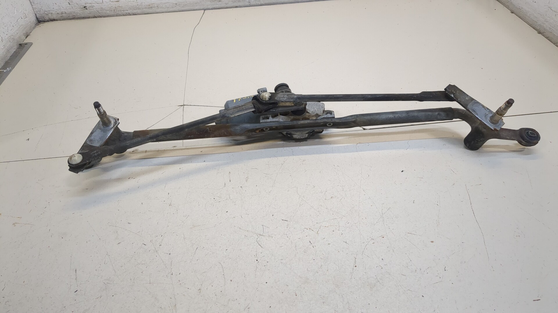 Трапеция стеклоочистителей