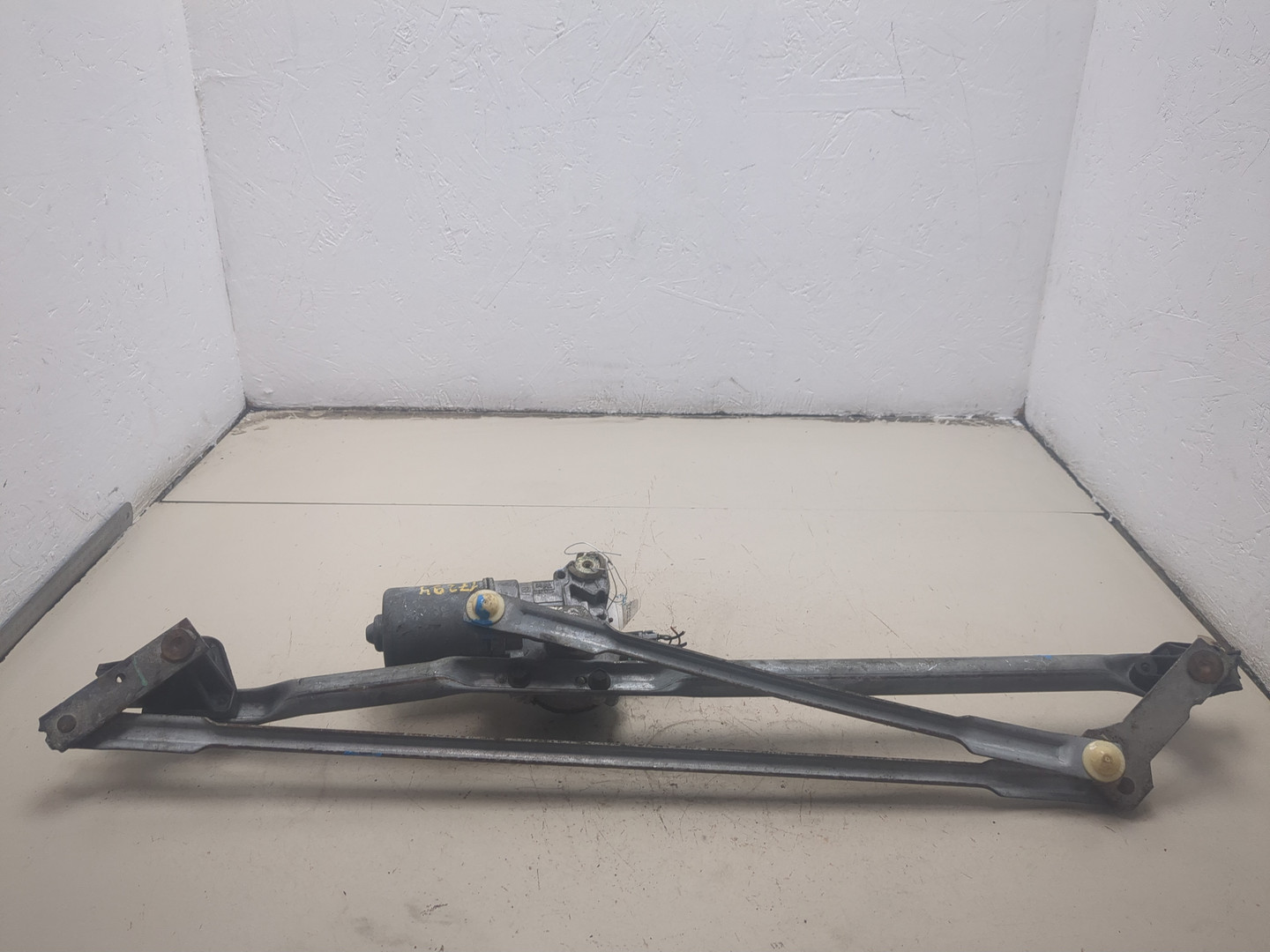 Трапеция стеклоочистителей