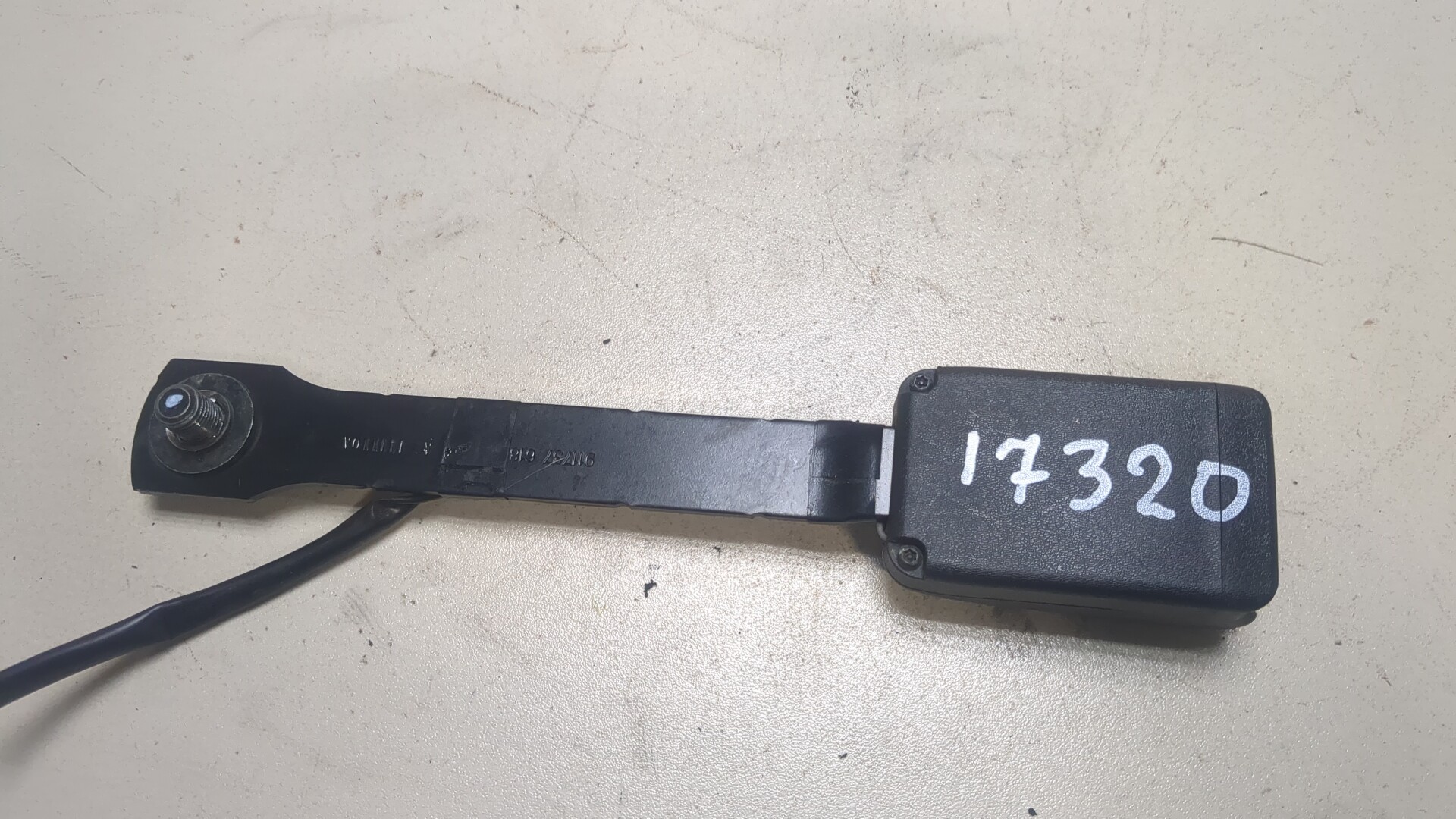 Ответная часть ремня безопасности