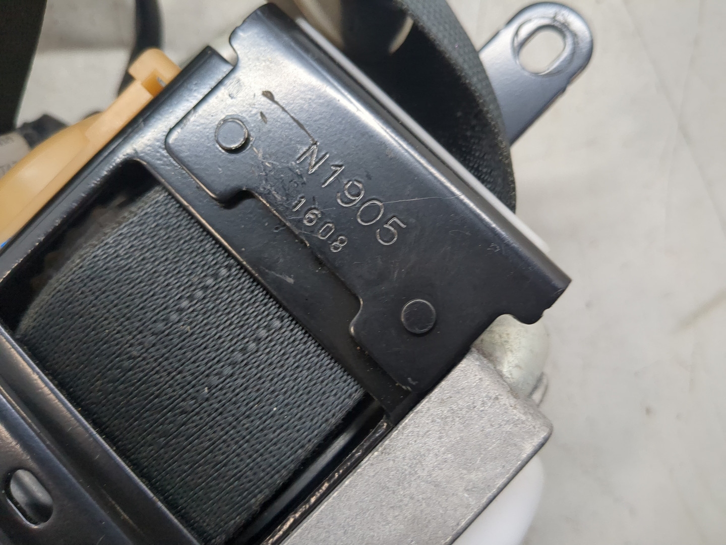 Ремень безопасности