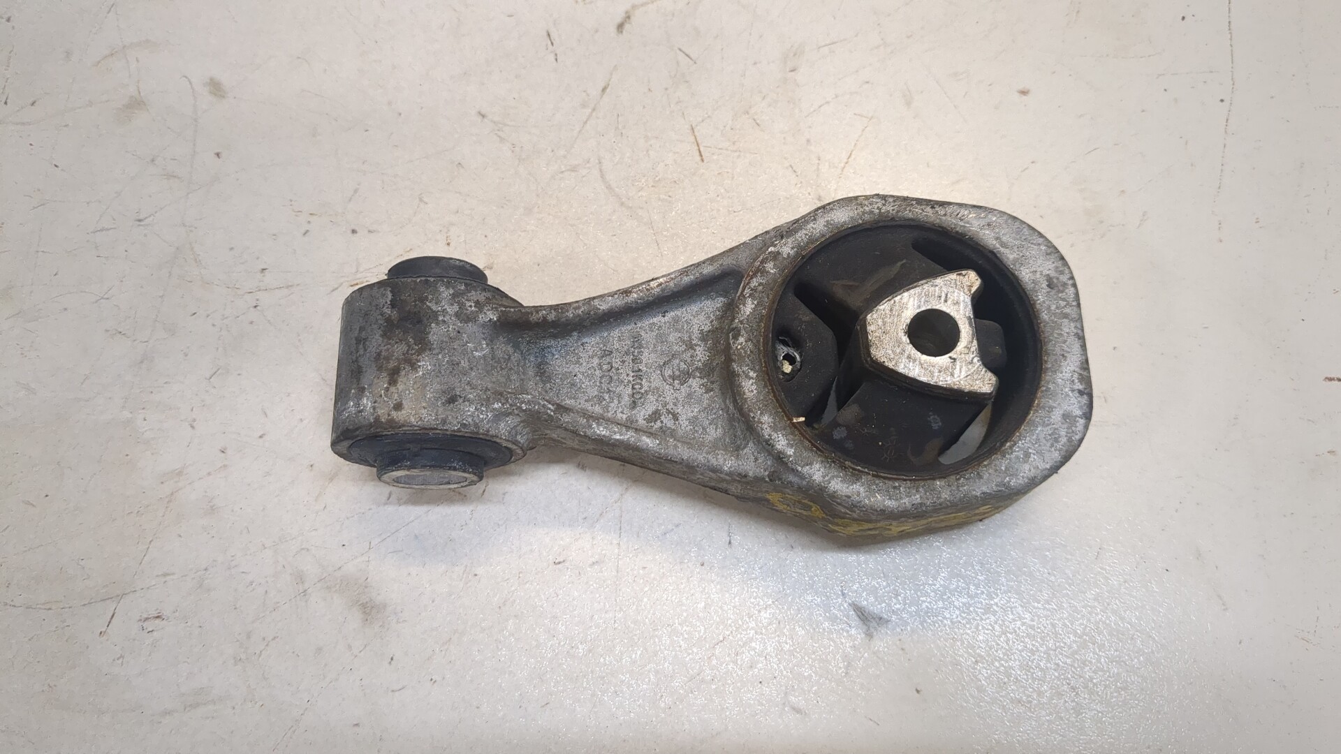 Опора двигателя