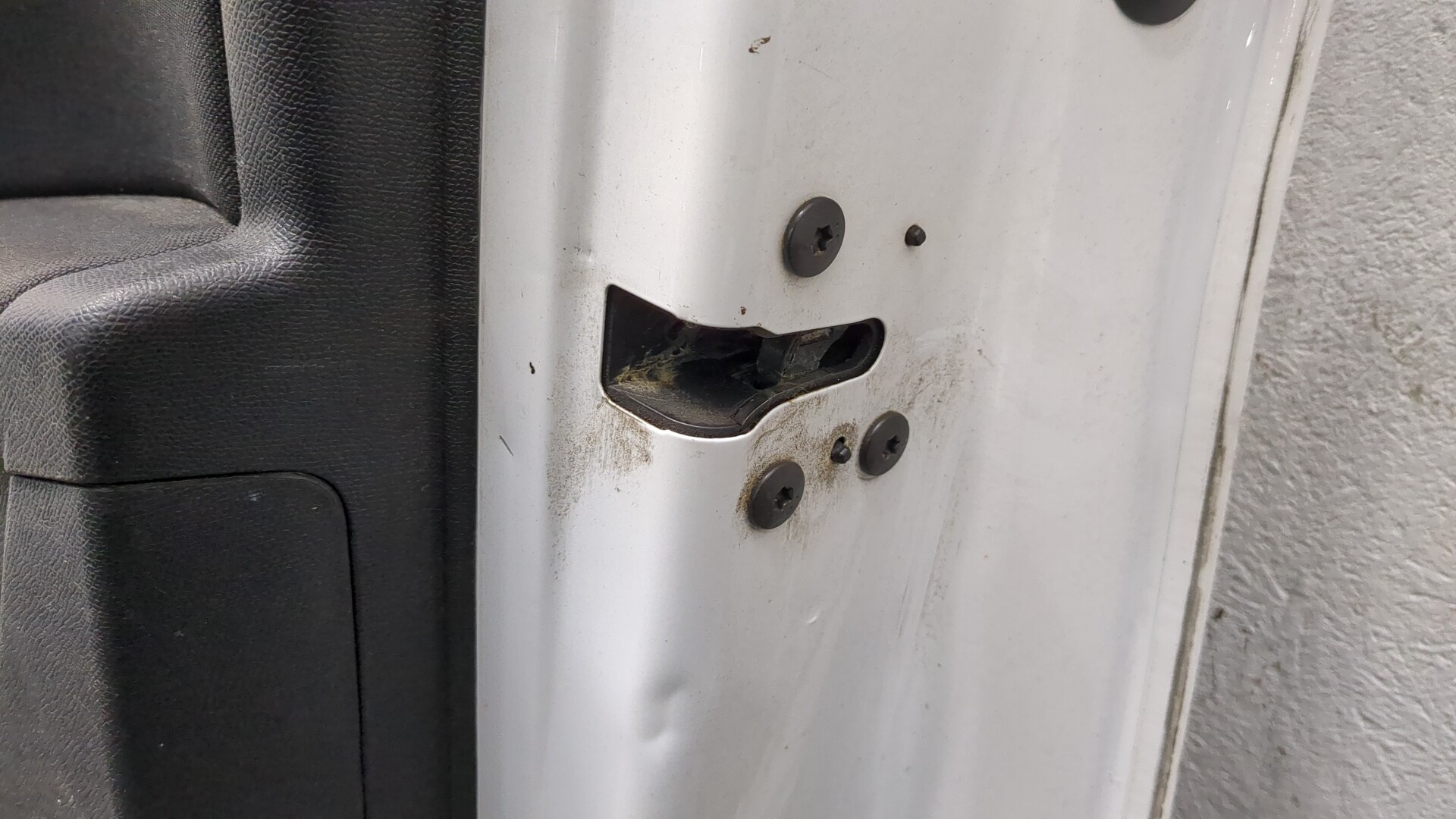 Дверь передняя правая