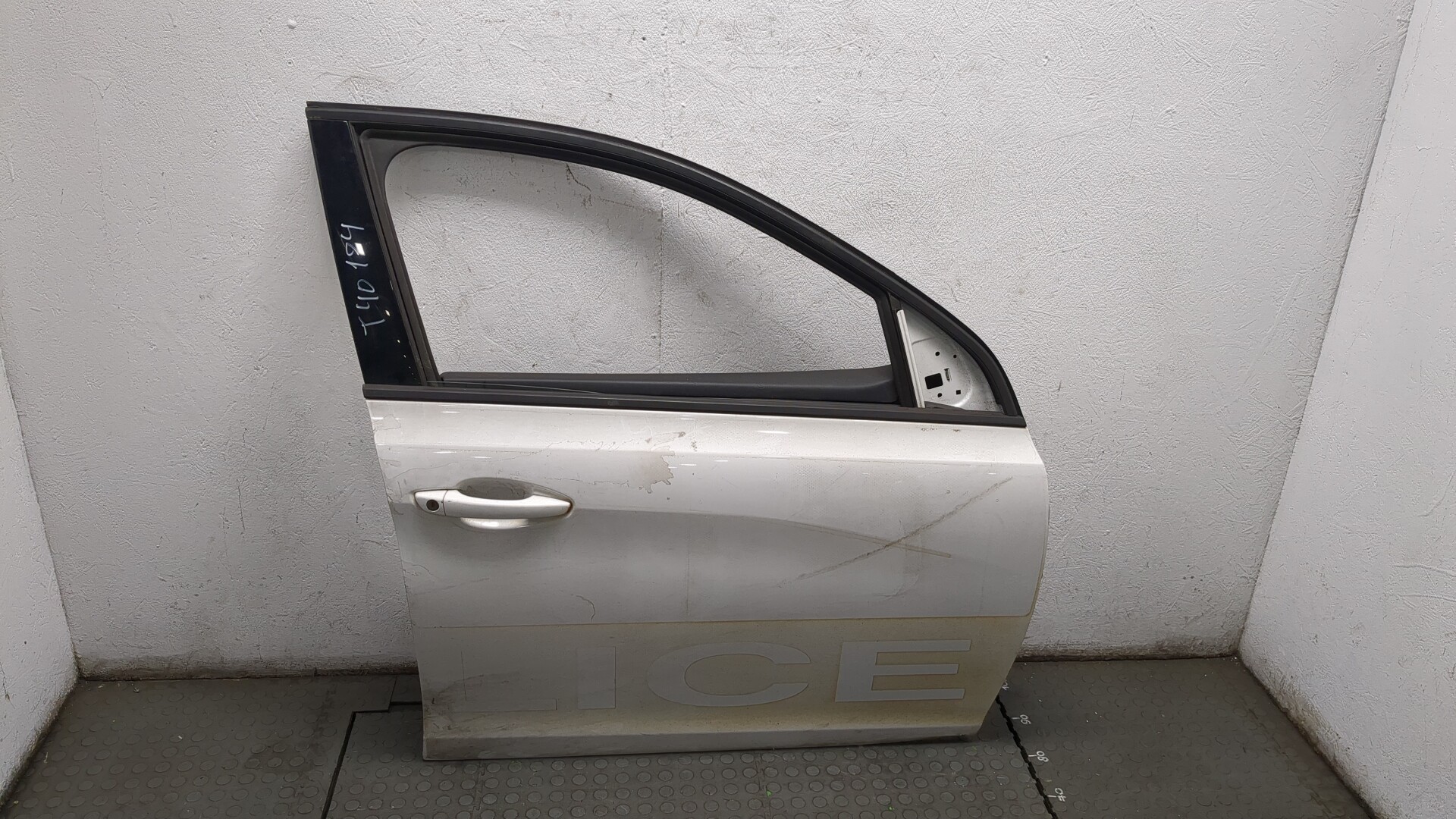 Дверь передняя правая