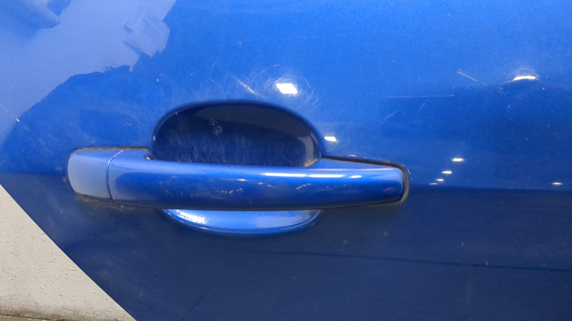 Дверь задняя правая