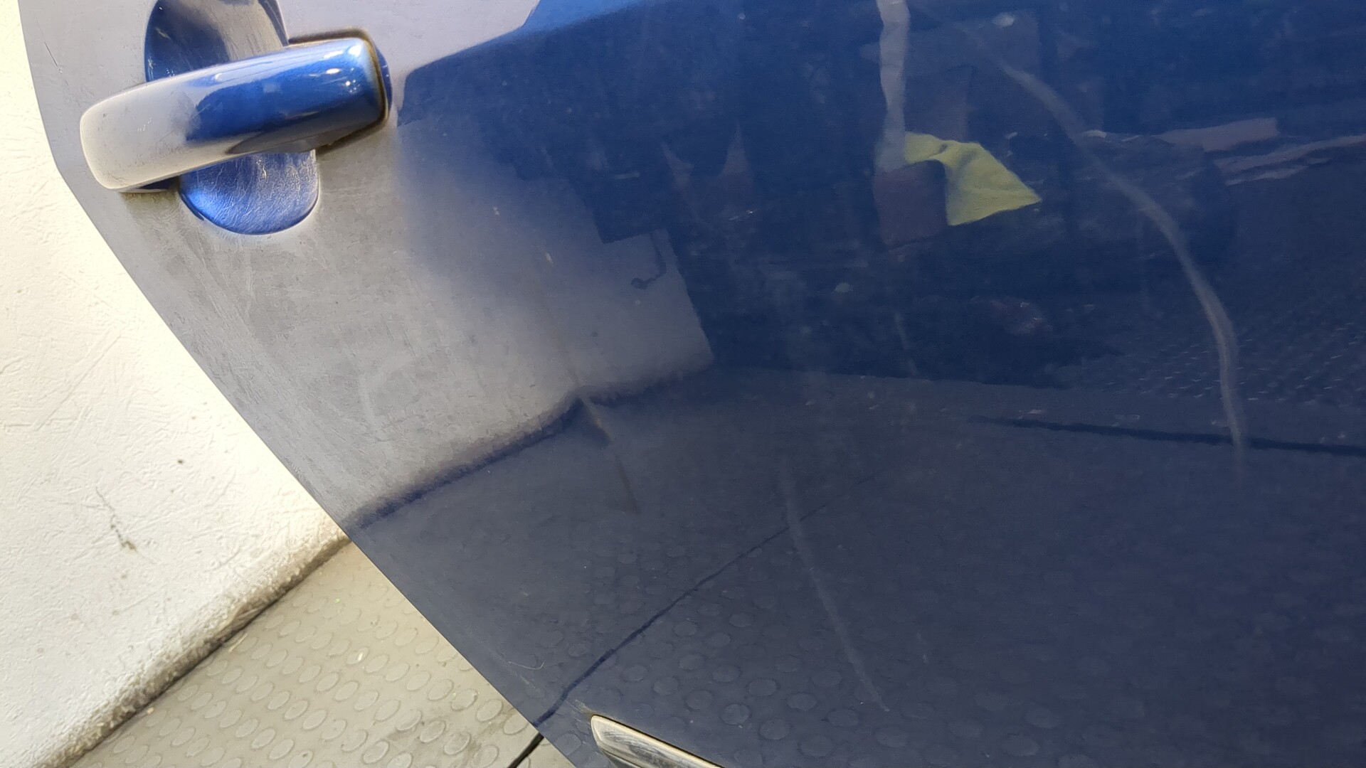 Дверь задняя правая