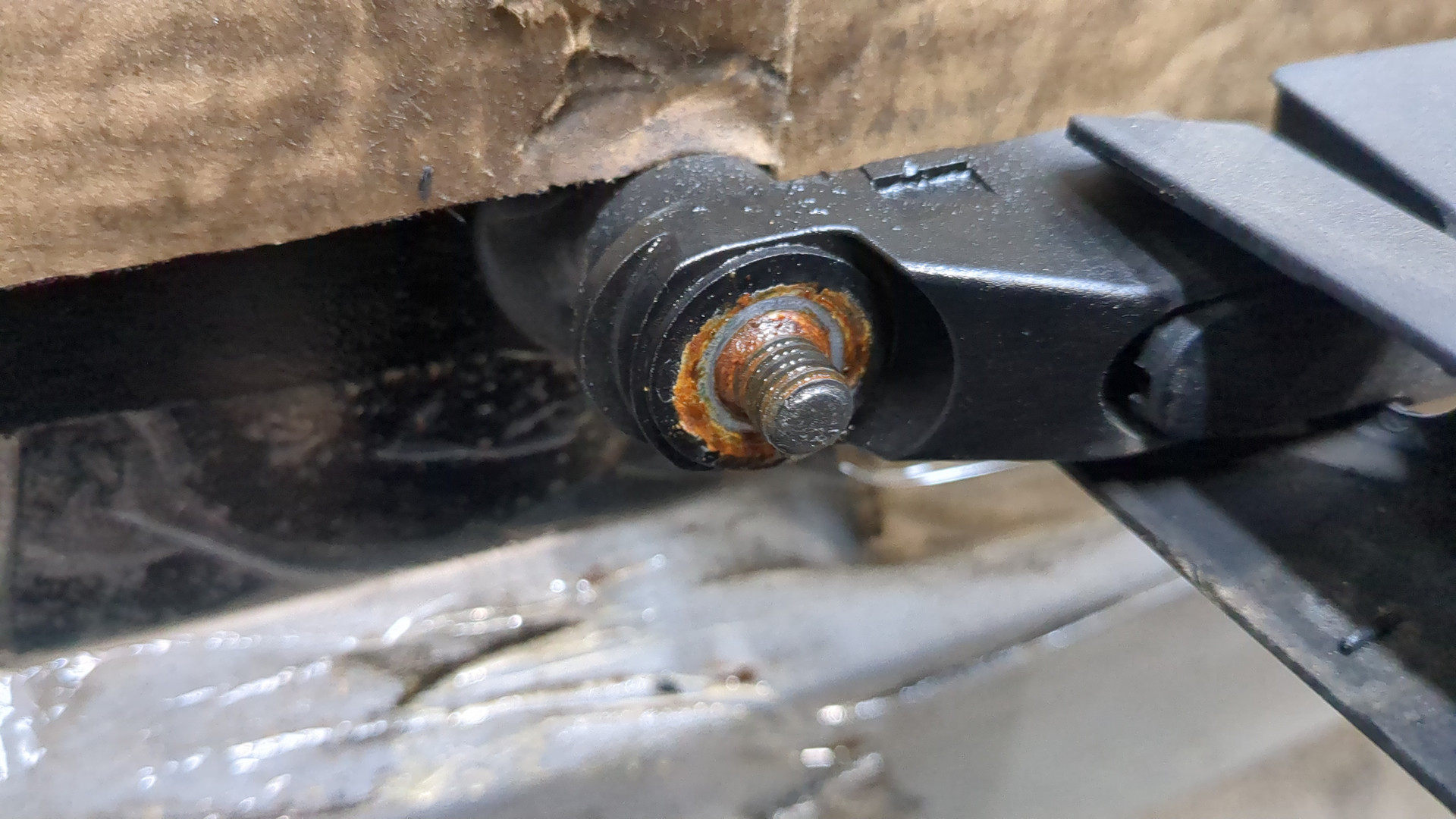 Дверь багажника