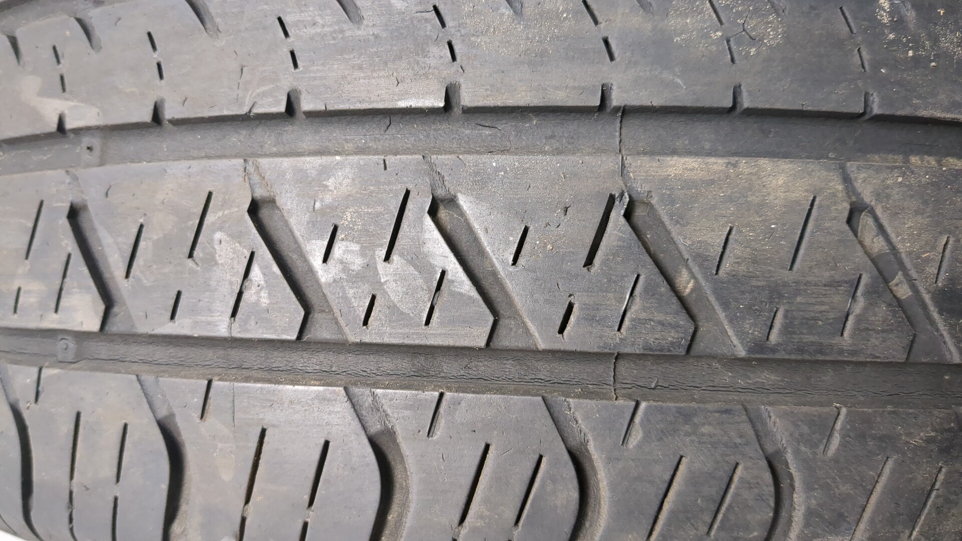 Шины комплект (4 шт.)