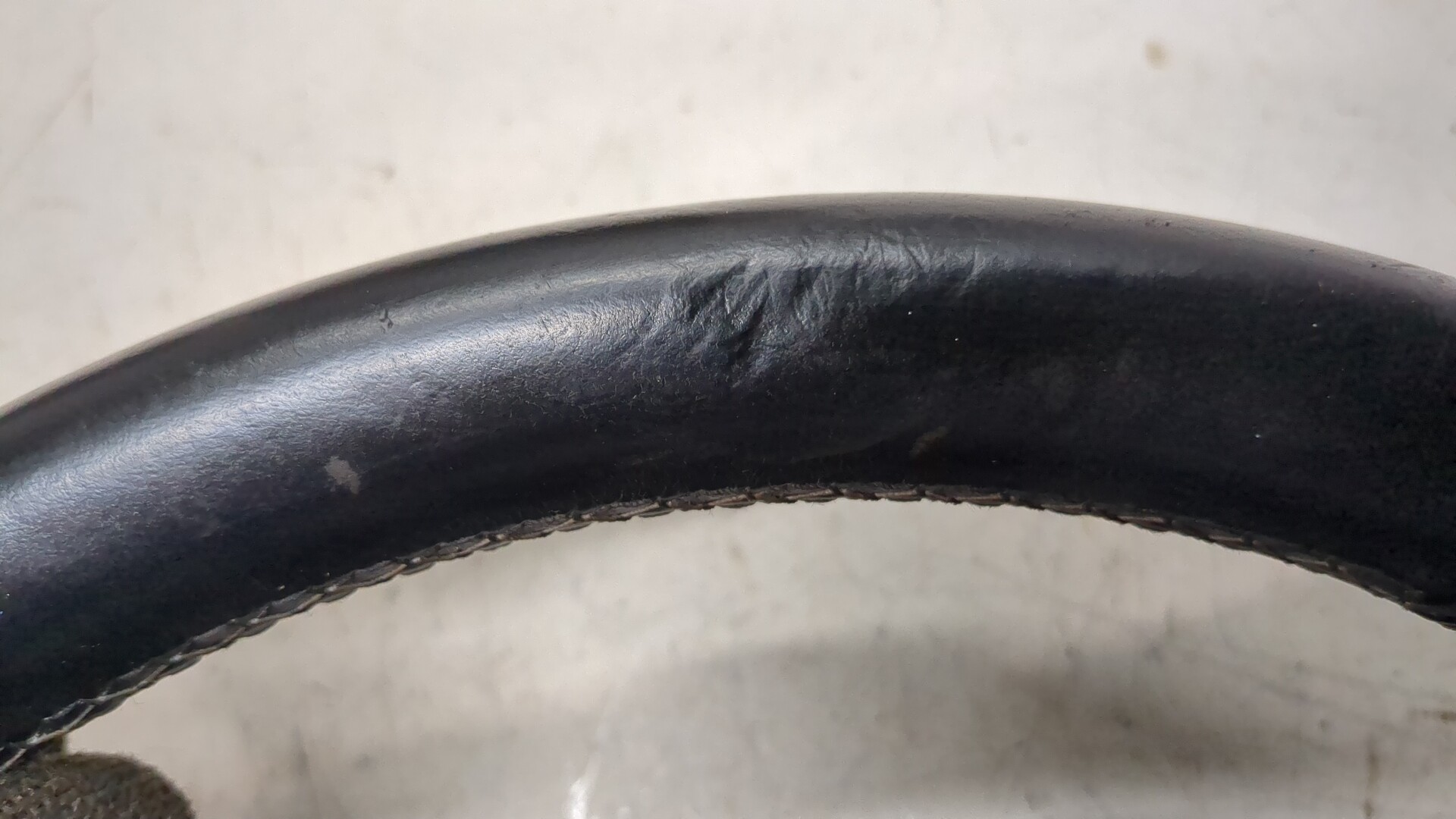 Рулевое колесо (руль)