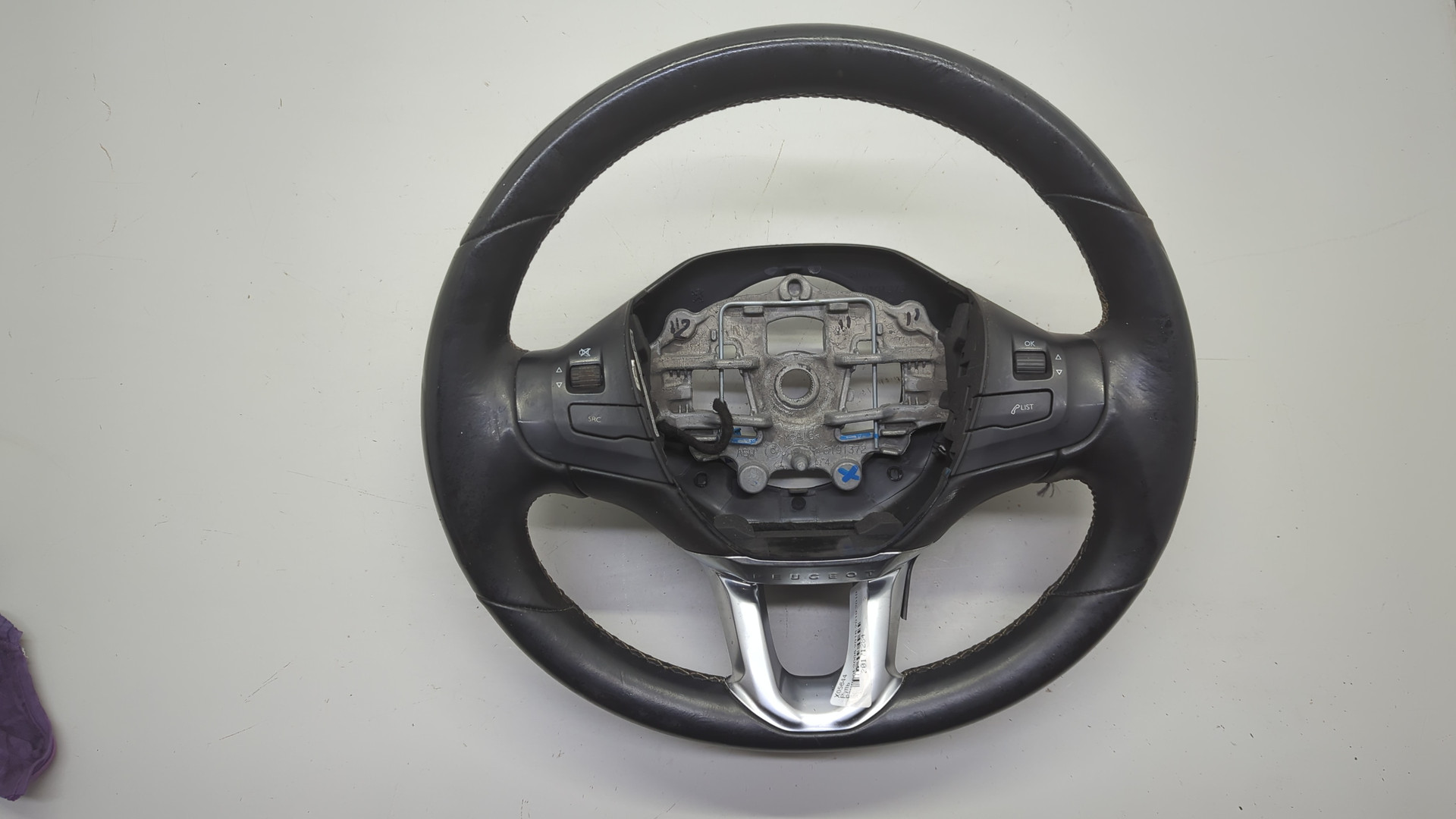 Рулевое колесо (руль)