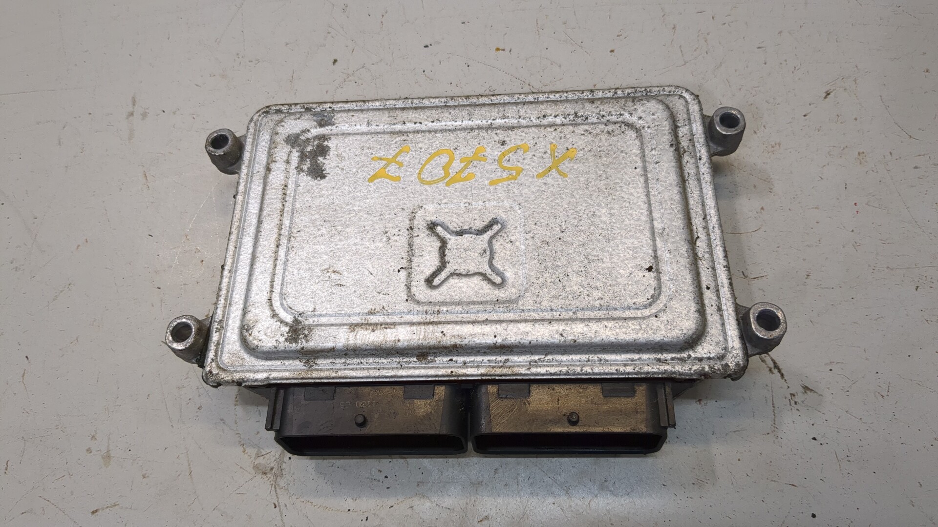 Блок управления двигателем