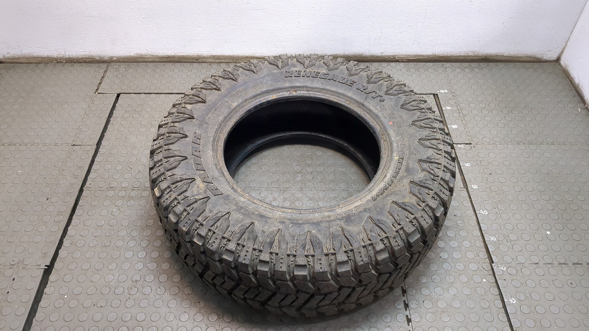 Шины комплект (4 шт.)