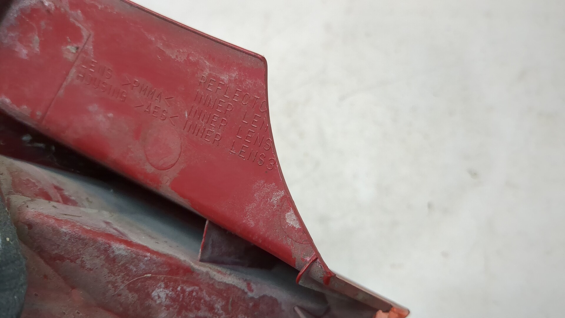 Фонарь задний правый