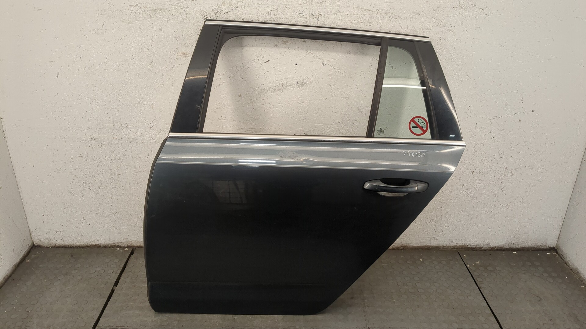 Дверь задняя левая