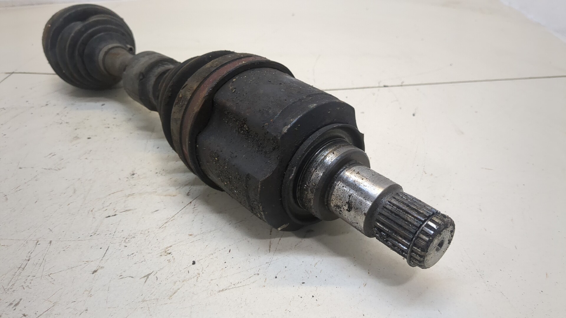 Полуось передняя левая