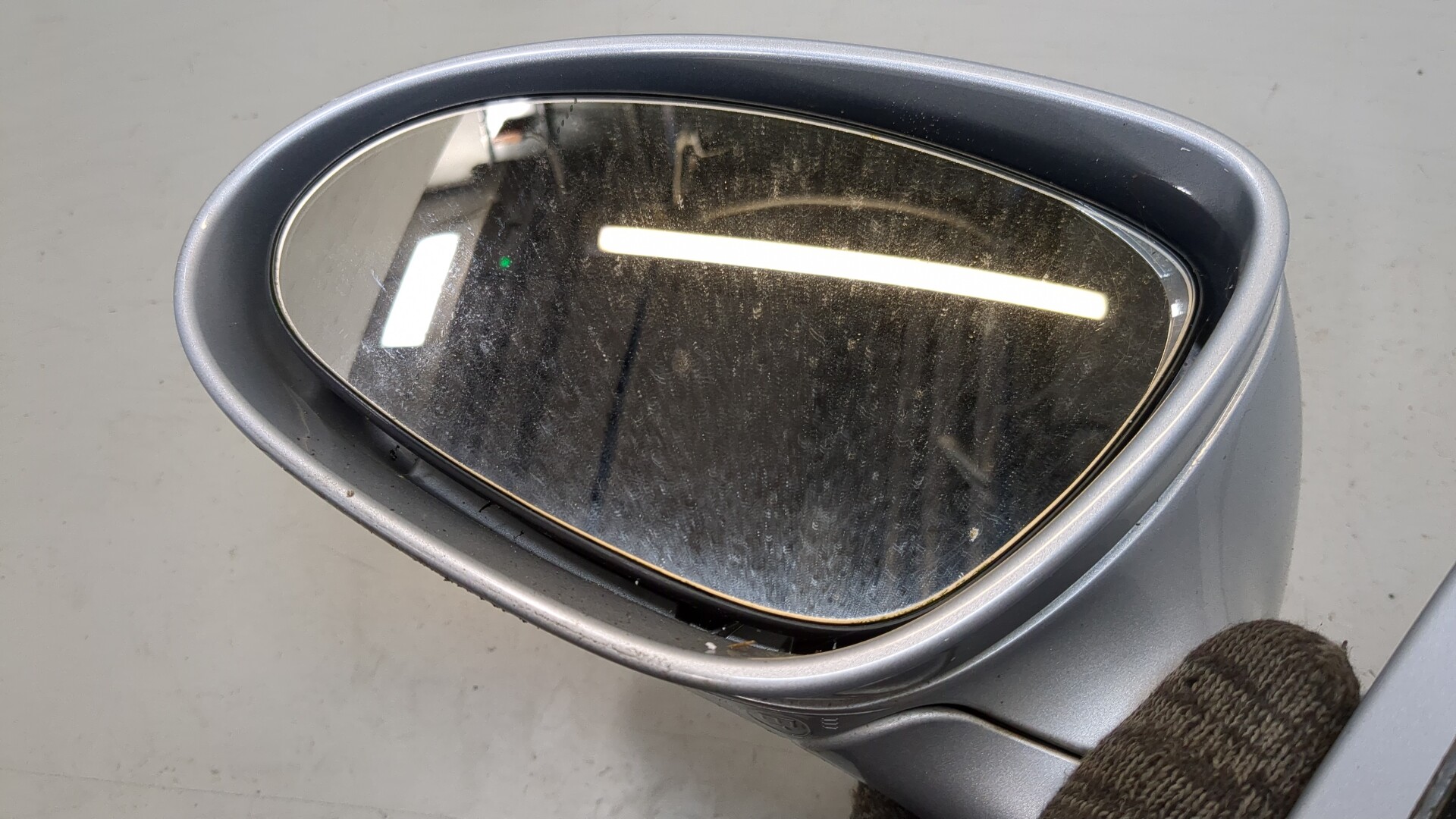 Зеркало левое электрическое