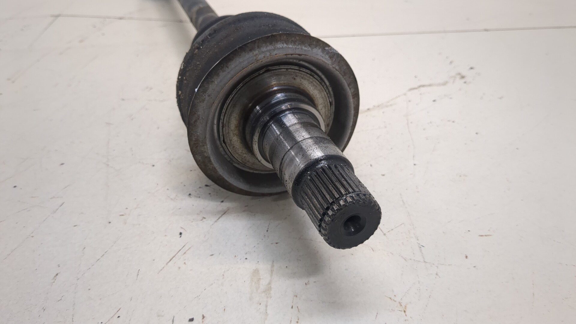 Полуось задняя