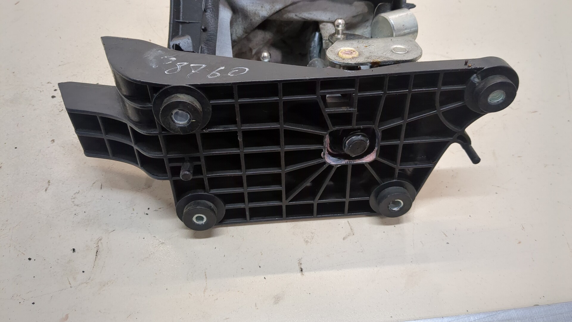 Кулиса МКПП / АКПП