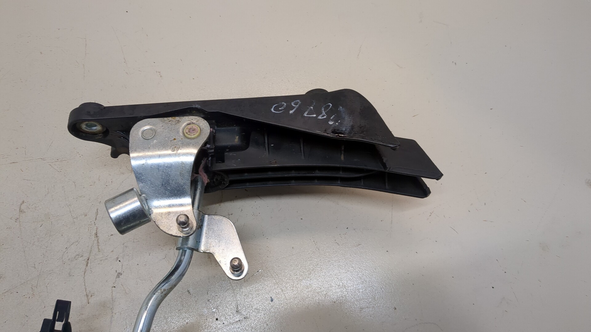 Кулиса МКПП / АКПП