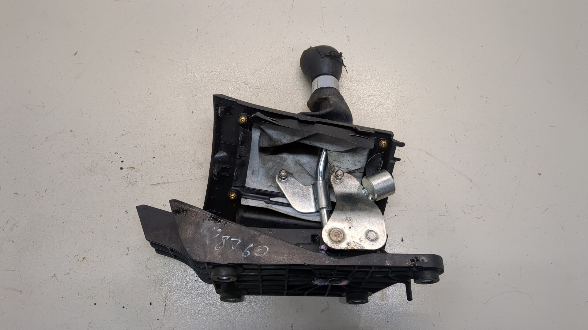 Кулиса МКПП / АКПП