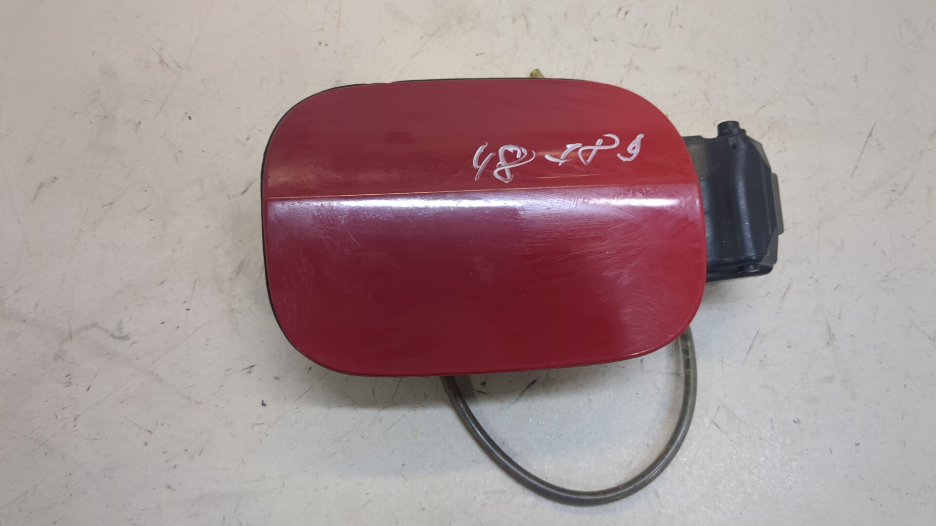 Лючок бензобака