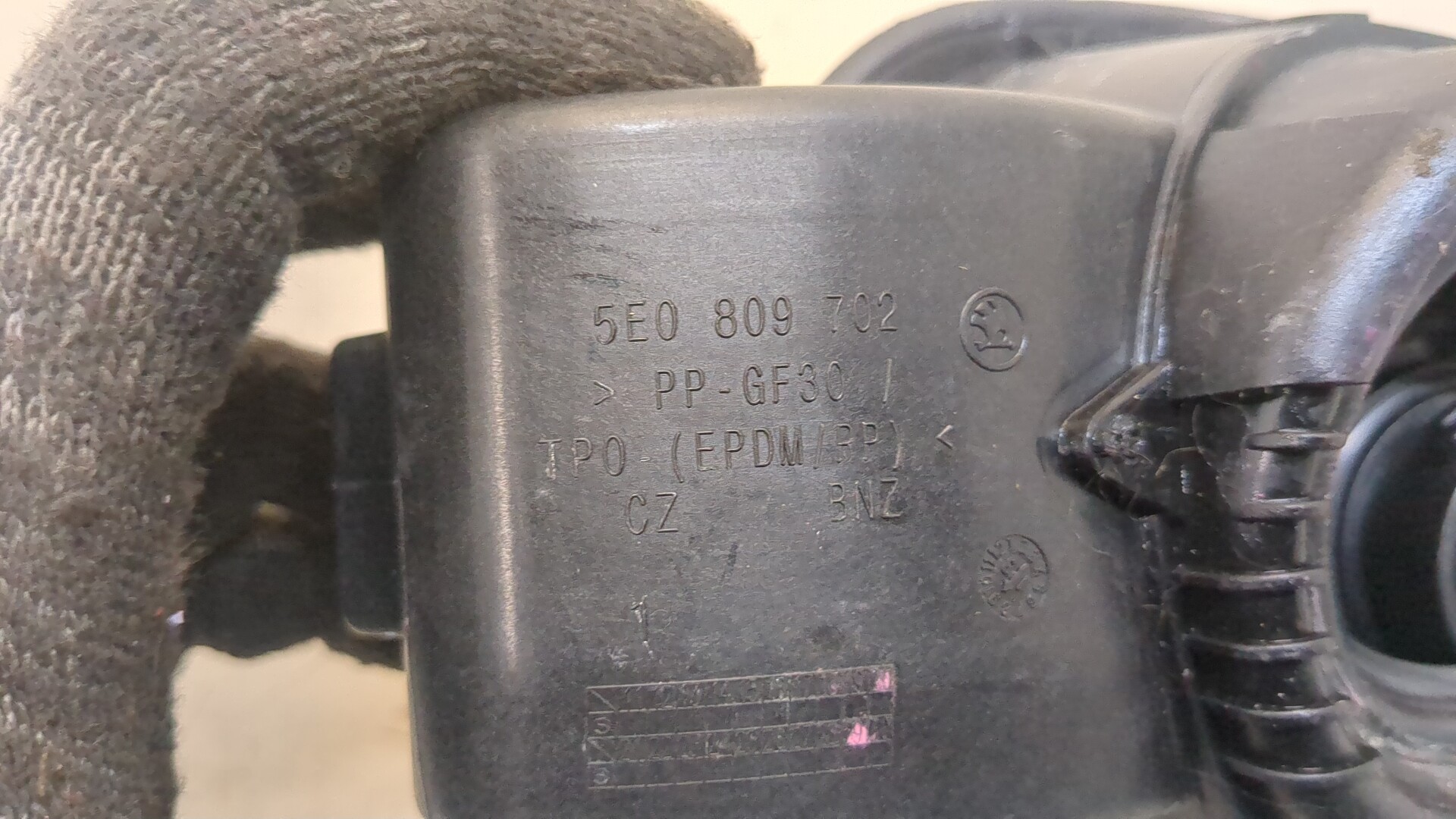 Лючок бензобака