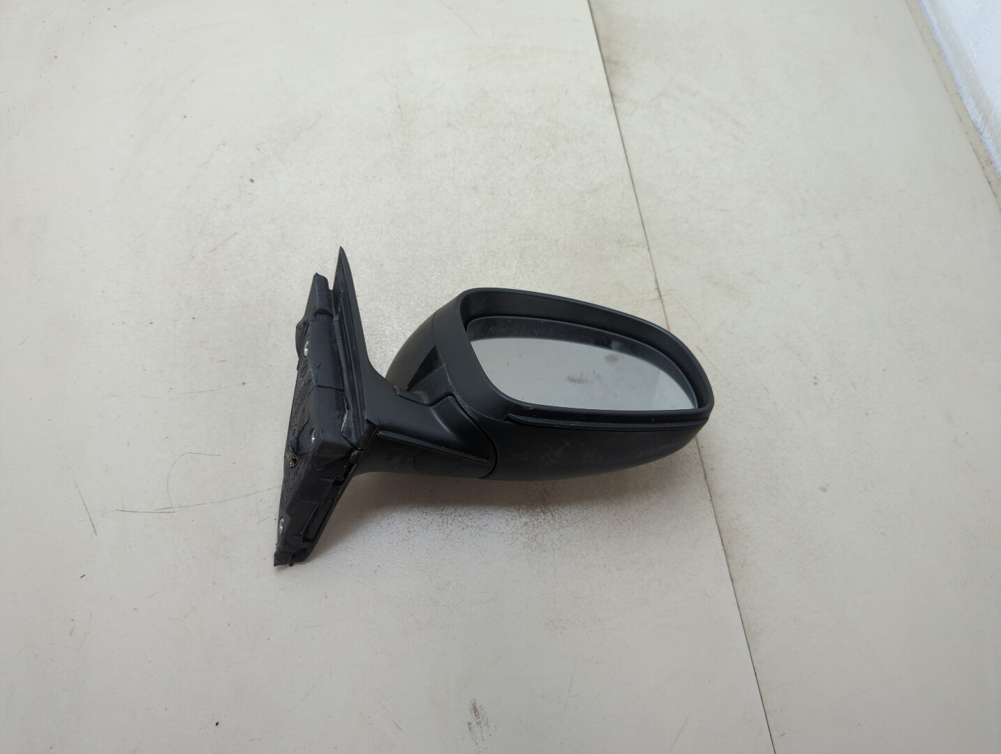 Зеркало правое электрическое