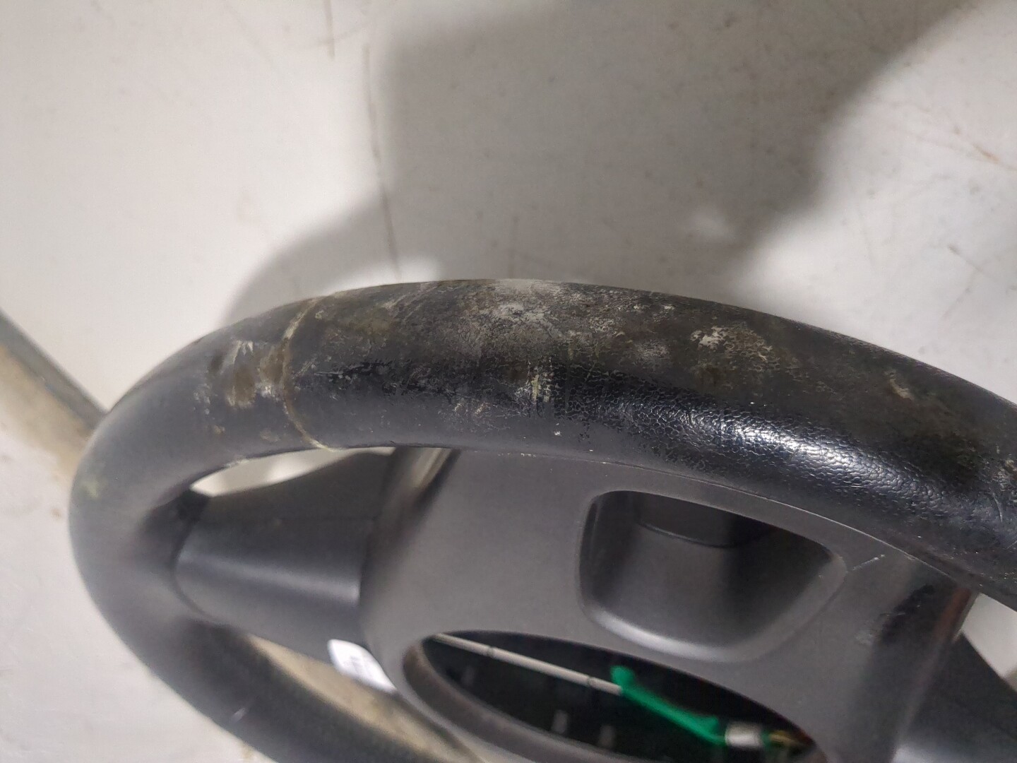 Рулевое колесо (руль)