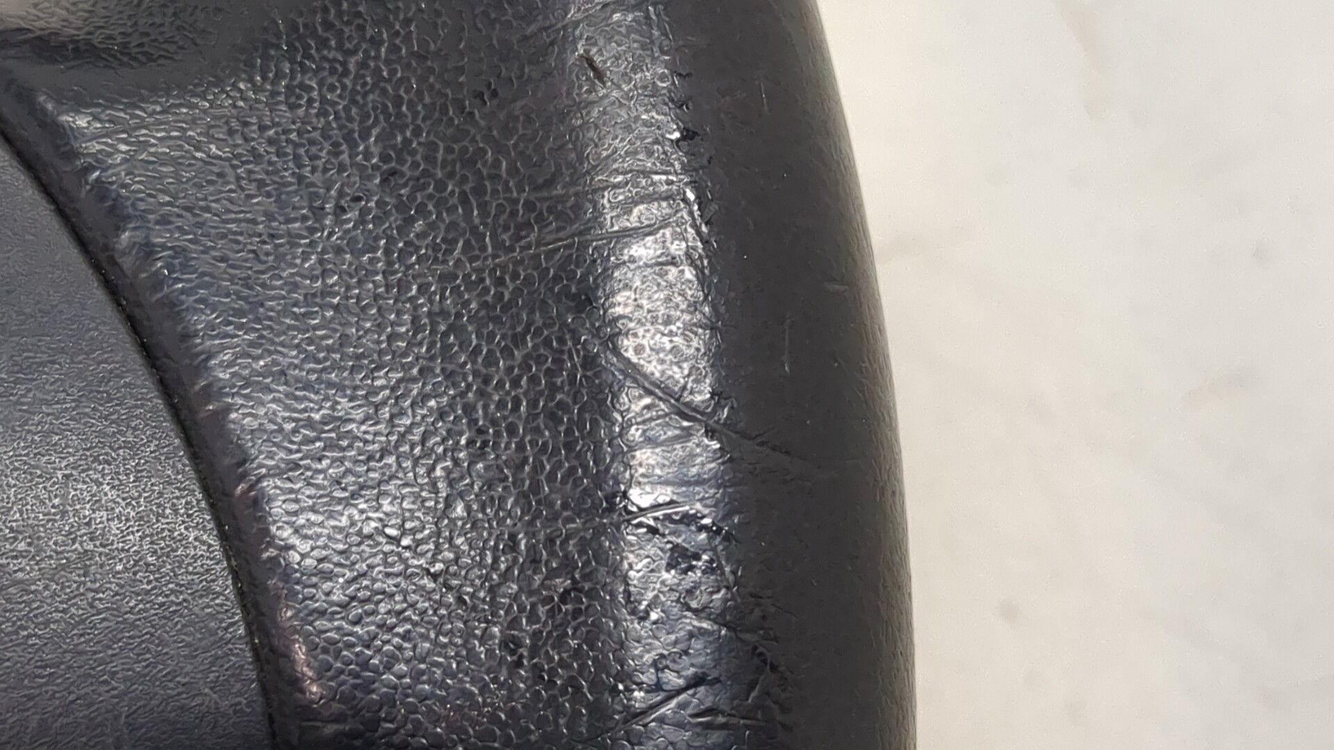 Рулевое колесо (руль)