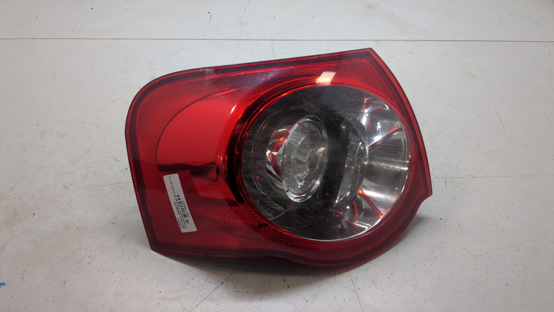 Фонарь задний левый