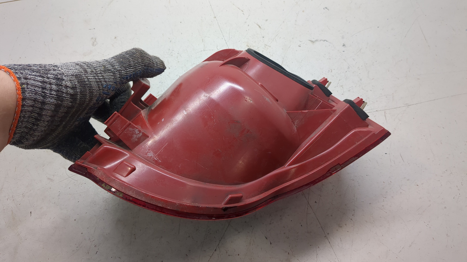 Фонарь задний левый