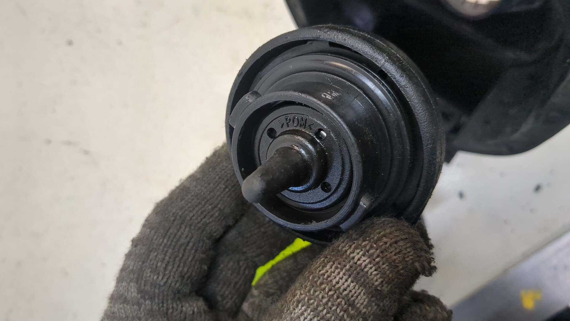 Лючок бензобака