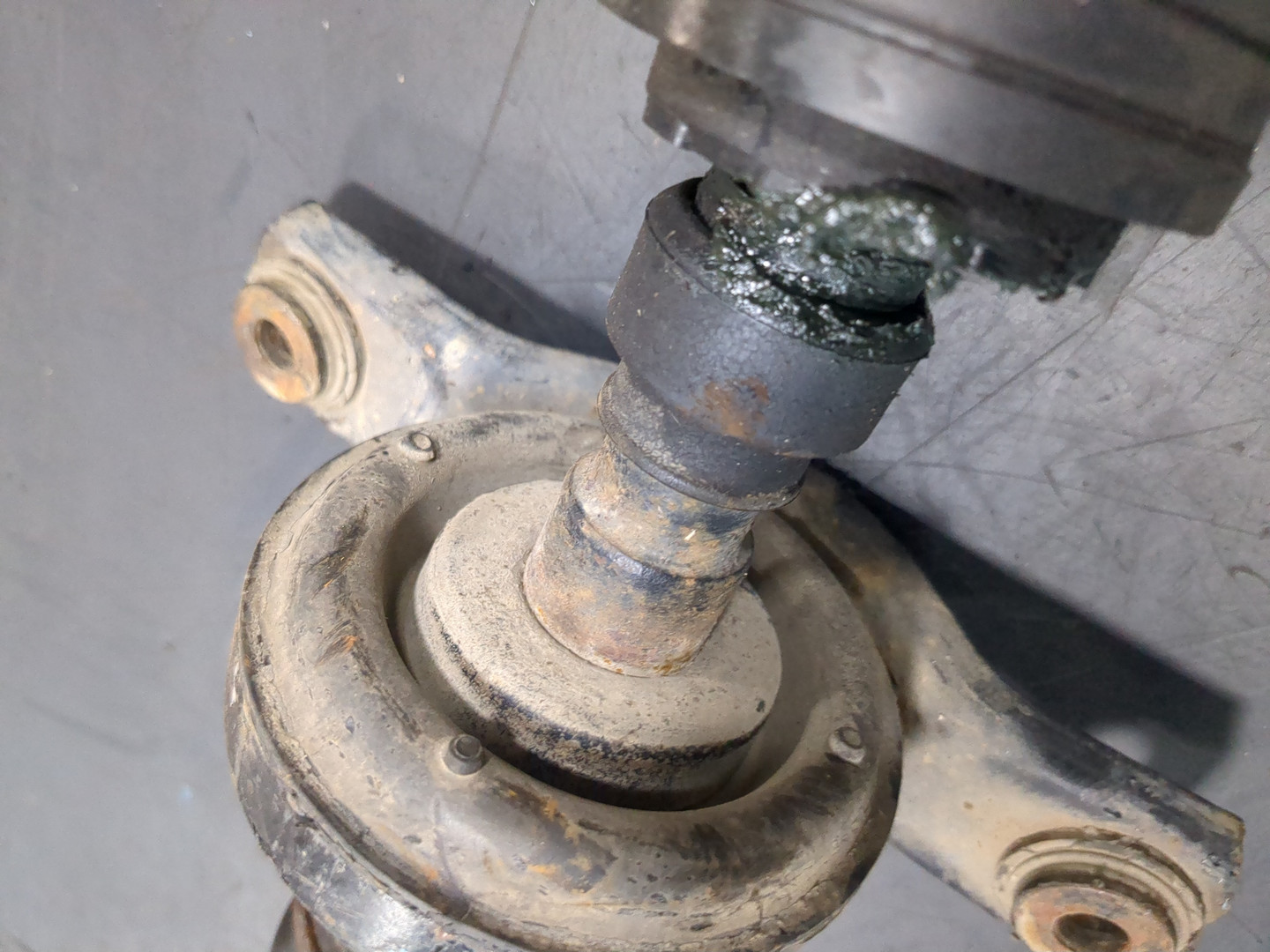 Вал карданный задний