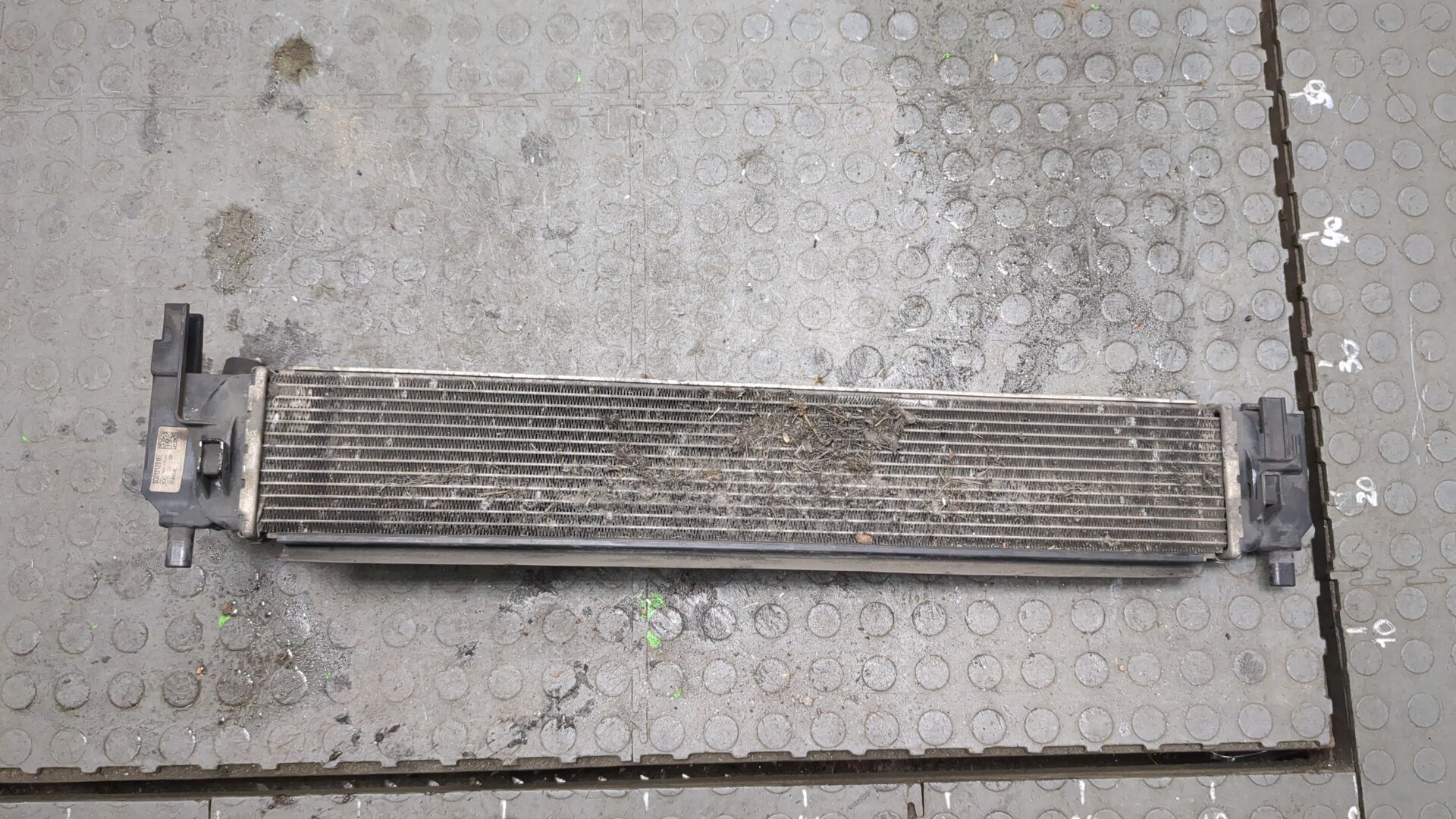 Радиатор охлаждения двигателя основной