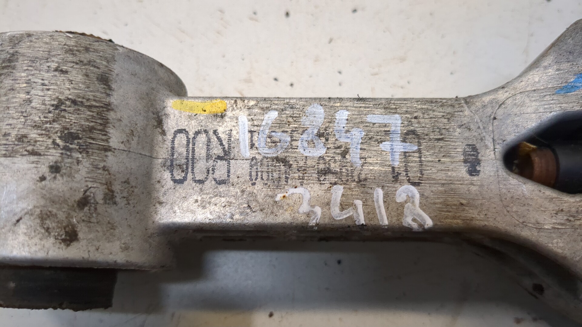 Опора двигателя