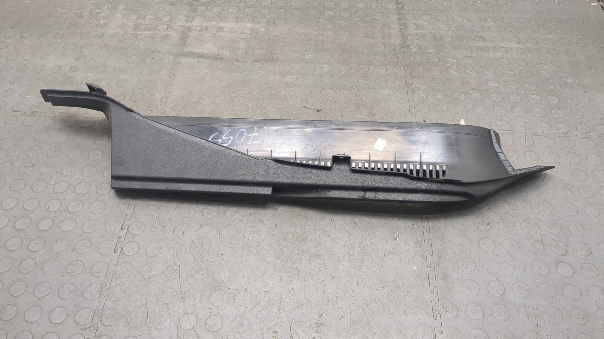 Направляющая шторки багажника для X6 E71 2008-2014