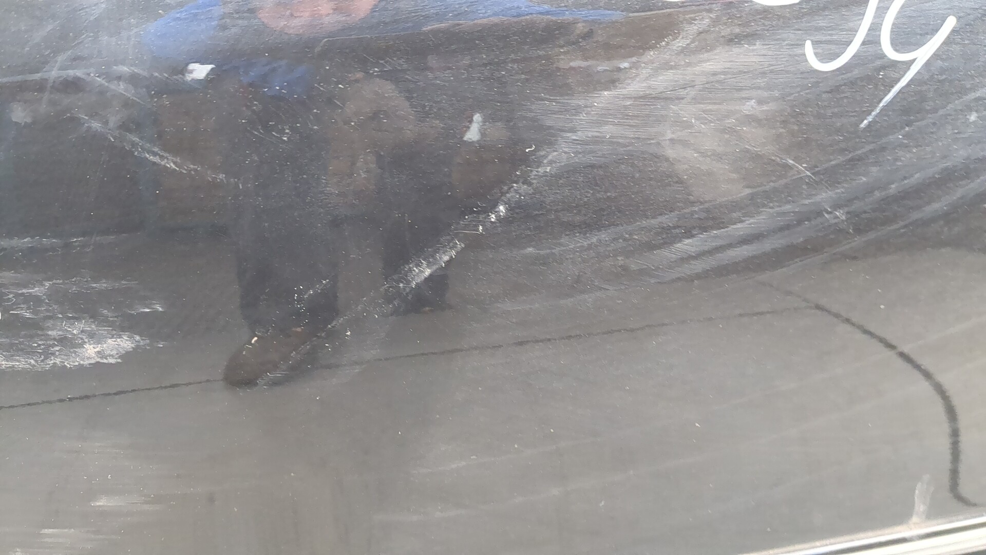 Дверь передняя левая