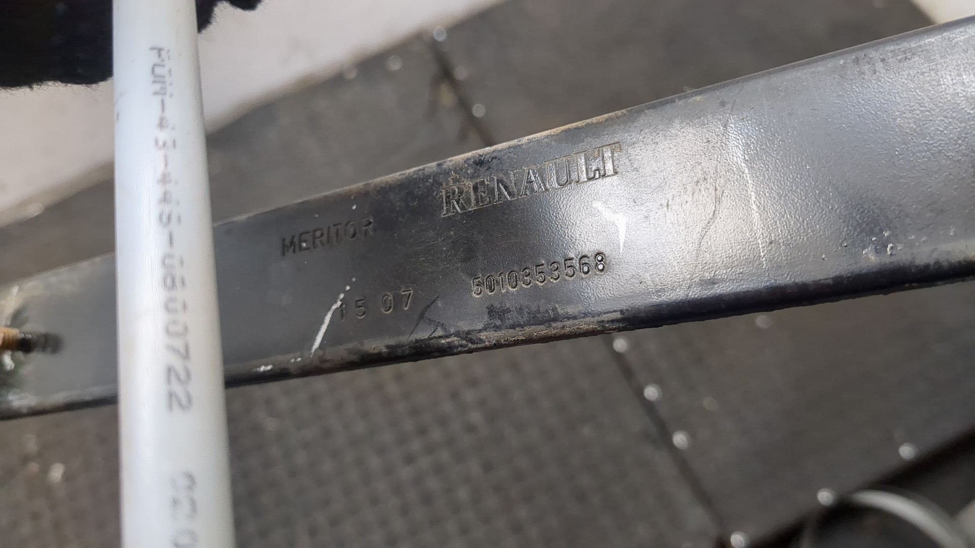 Стеклоподъемник электр. передний левый